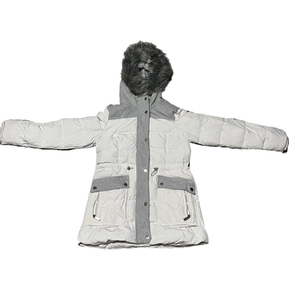 NWT M Kenneth Cole White and Gray Women’s Winter Ski Jacket Faux Fur Comfy